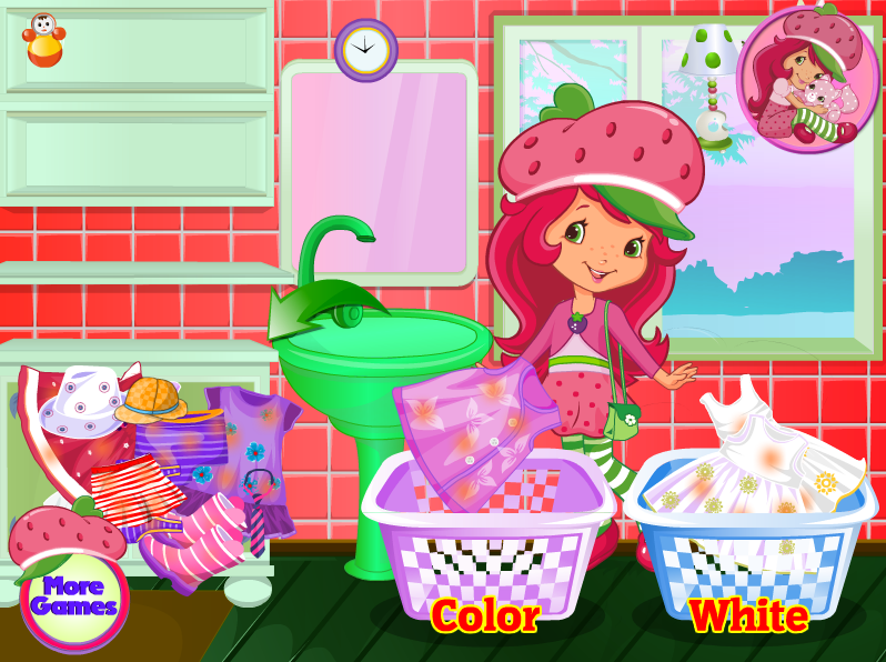 Strawberry Shortcake Washing Clothes