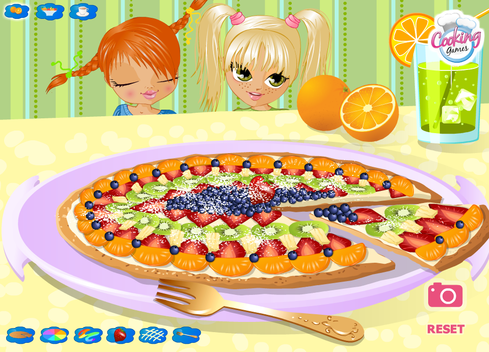 Fruity Dessert Pizza