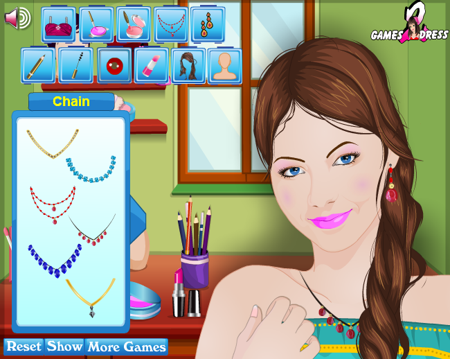 Victoria Justice Beauty Beat