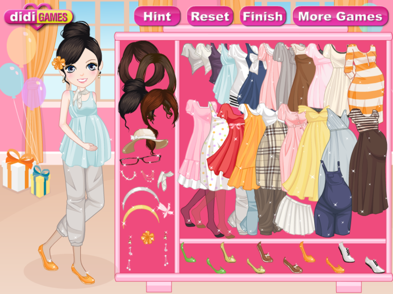 Pretty Mom-to-be Dress Up Game