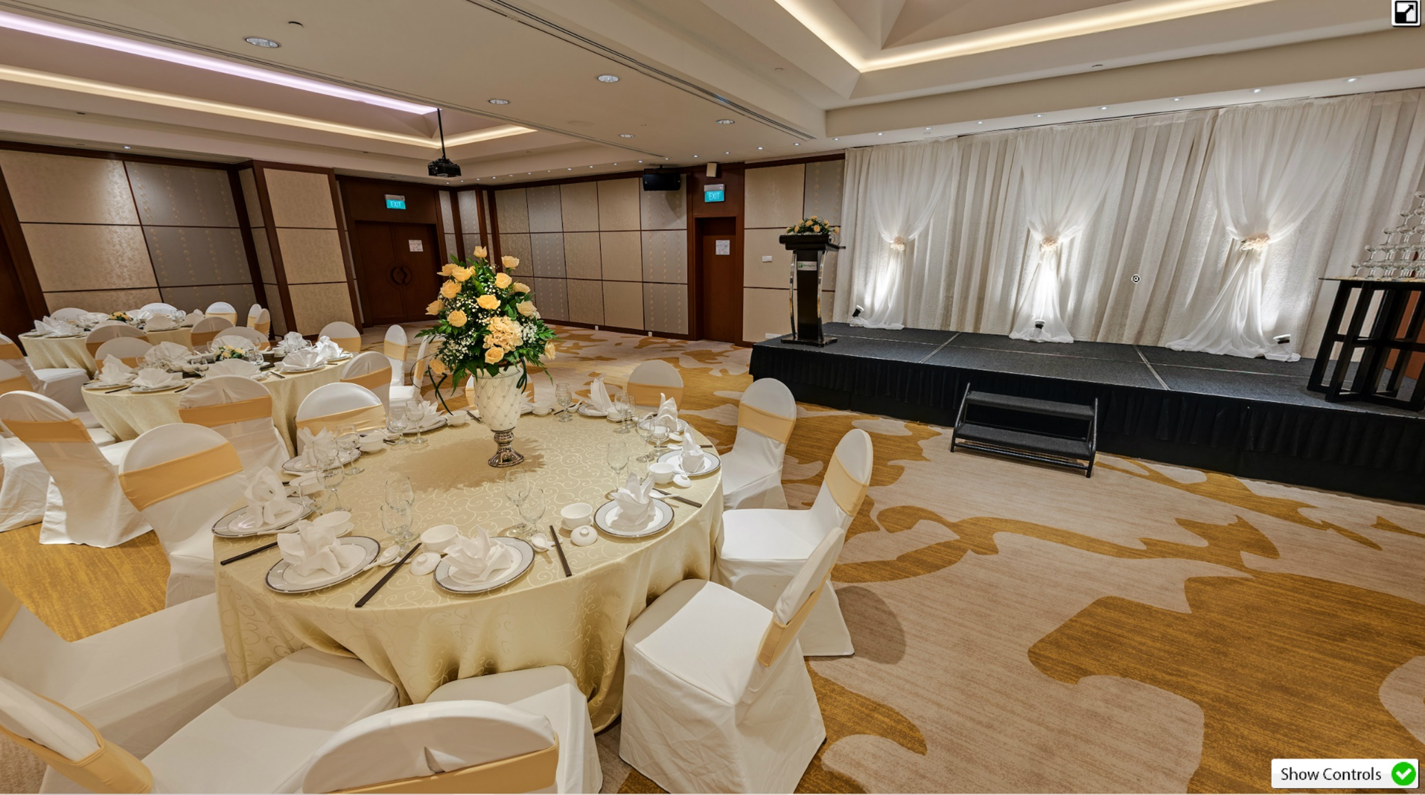 Holiday Inn Singapore Atrium Virtual Tour