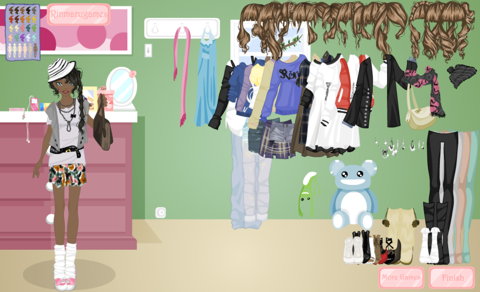 Modern City Girl Dress Up Game