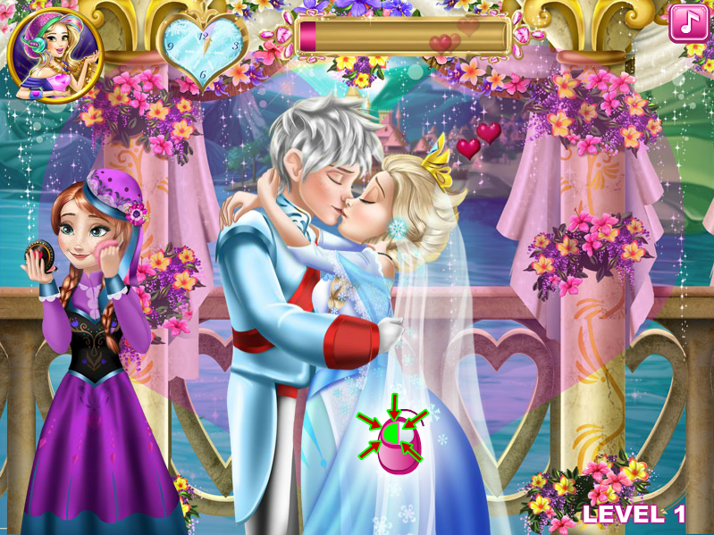 Elsa Wedding Kiss