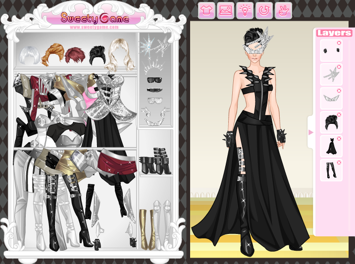 Future Warrior Princess Dress Up Game