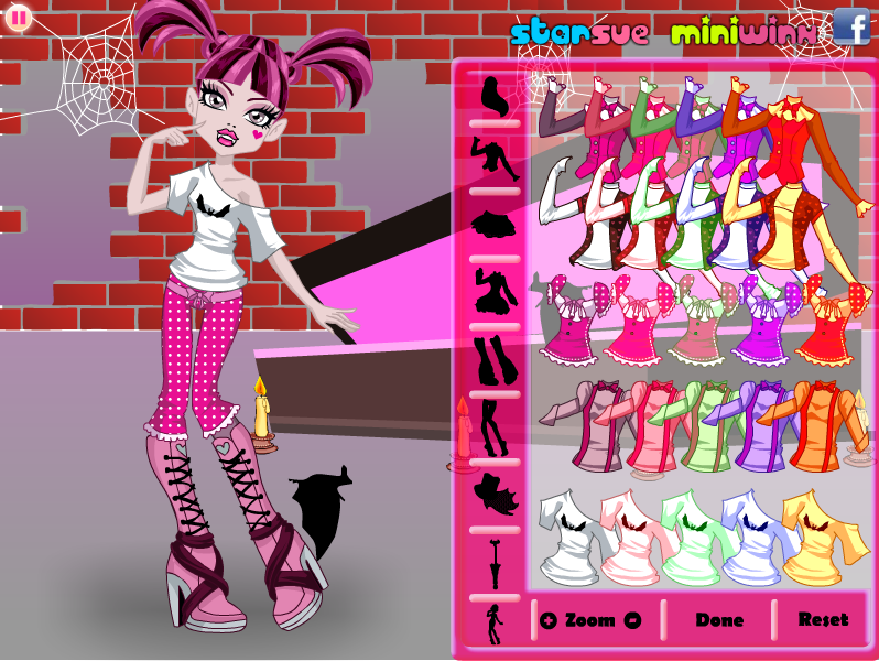 Monster High: Draculaura Dress Up