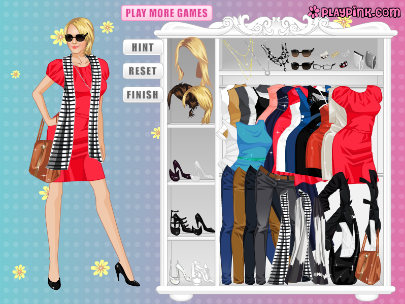 Mandy Moore Dress Up Game