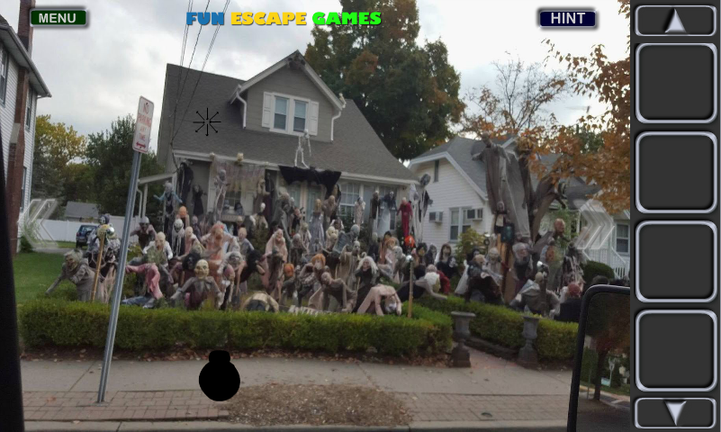 Scary Yard Halloween House Escape