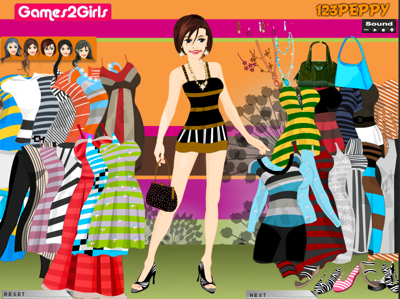 Rachel Stripes Dress Up Game