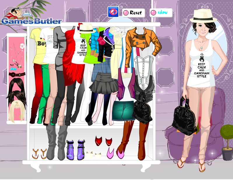 Lovely Korean Girl Dress Up