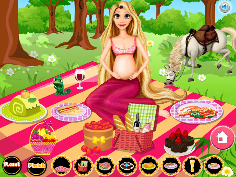 Pregnant Rapunzel Picnic Day